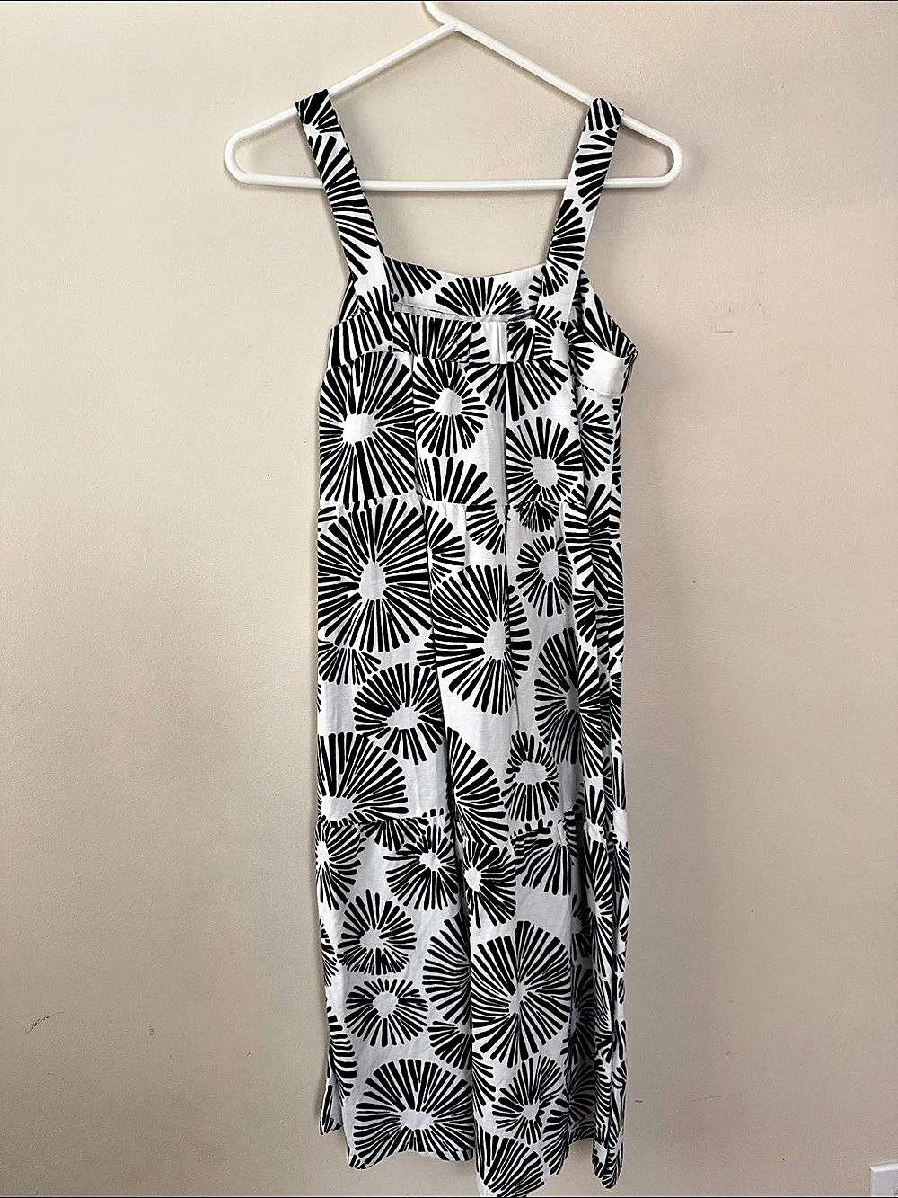 LOFT Abstract Maxi Dress in White & Black Size XSP Like New